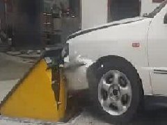 防撞墙碰撞试验