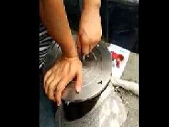 半自动柱式路障使用方法